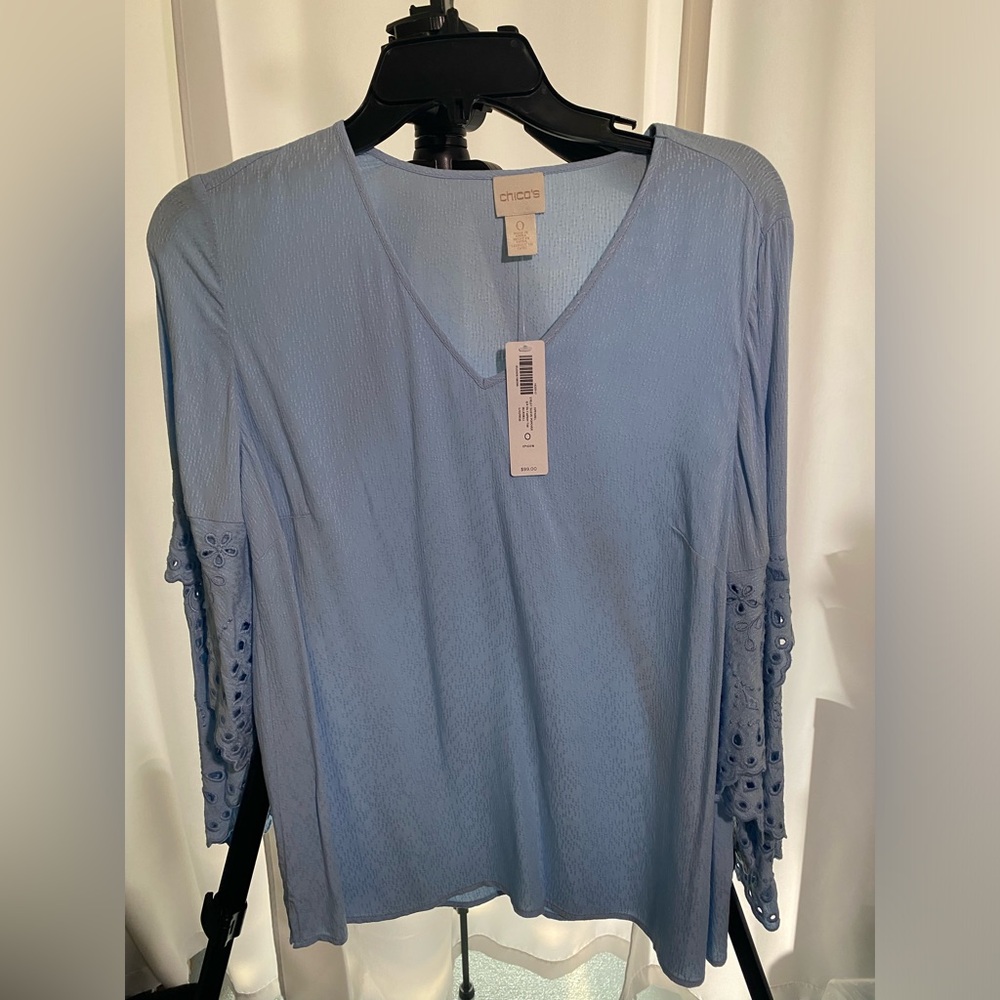 🤩 BOGO- bundle NWT- Chico's Baby Blue Women's Top. With beautiful flowy sleeves.